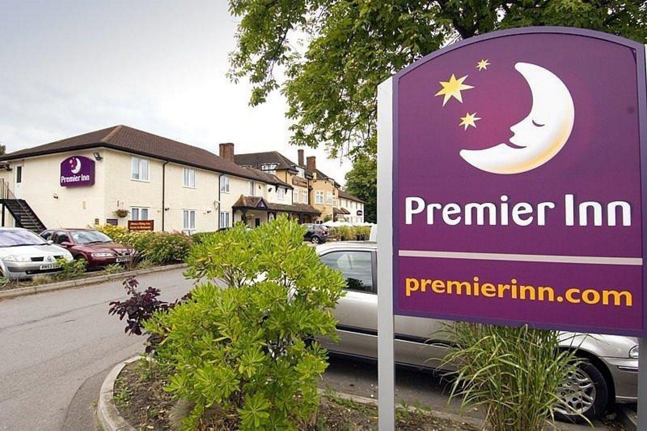 Premier Inn Premier Inn Bagshot Exteriér fotografie
