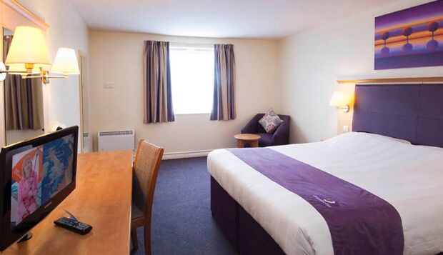 Premier Inn Premier Inn Bagshot Exteriér fotografie